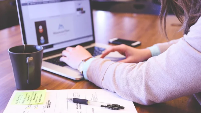 Jak wybrać kanały marketingu internetowego dla nowej firmy